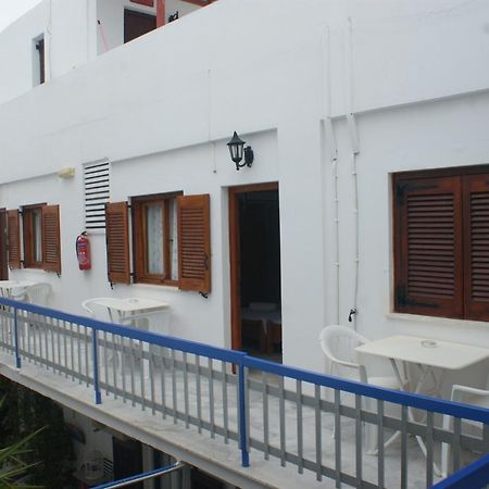 Hotel Eleftheria パロス島 エクステリア 写真