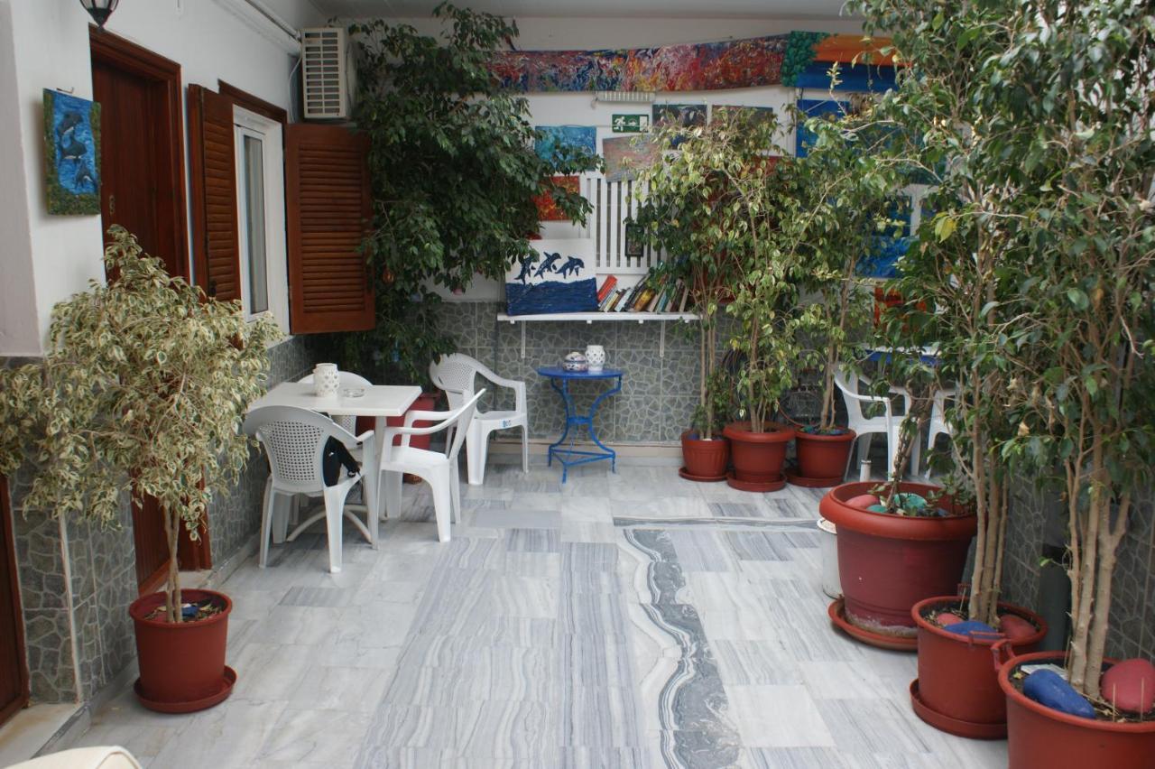 Hotel Eleftheria パロス島 エクステリア 写真