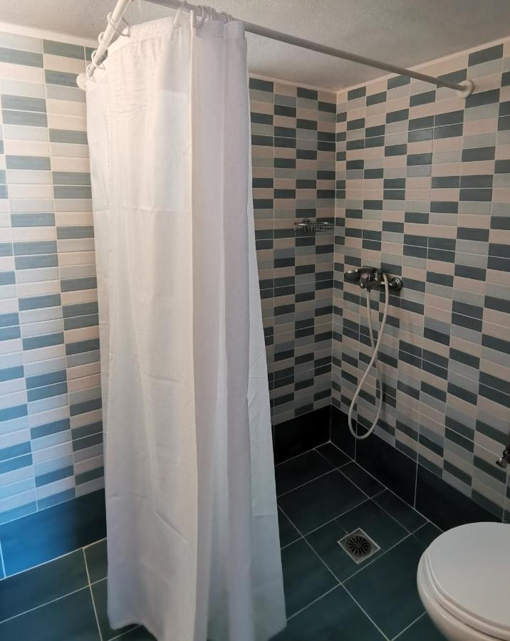 Hotel Eleftheria パロス島 エクステリア 写真