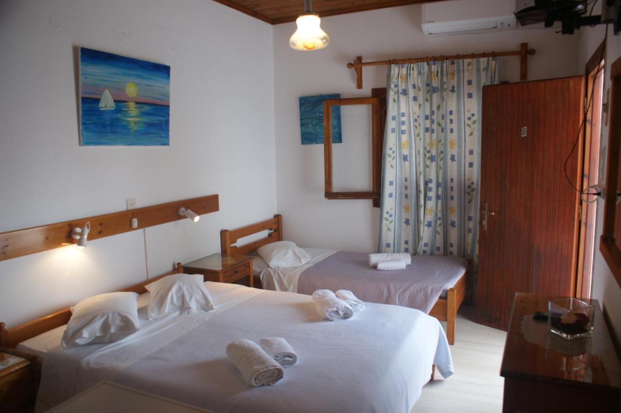 Hotel Eleftheria パロス島 エクステリア 写真