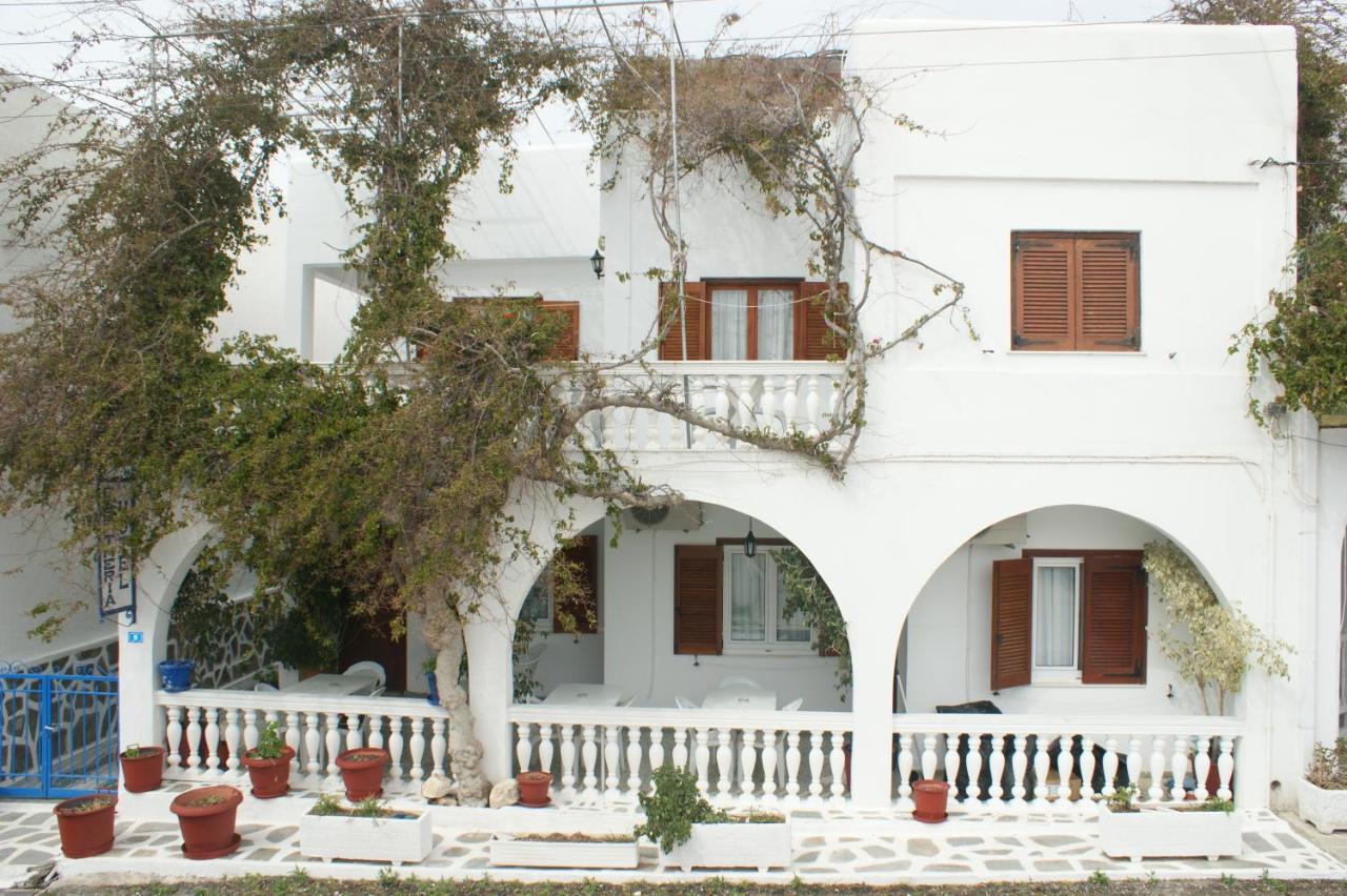 Hotel Eleftheria パロス島 エクステリア 写真