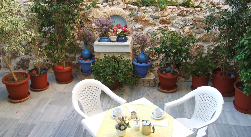 Hotel Eleftheria パロス島 エクステリア 写真