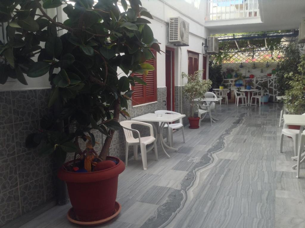 Hotel Eleftheria パロス島 エクステリア 写真