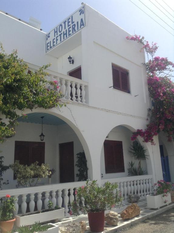 Hotel Eleftheria パロス島 エクステリア 写真